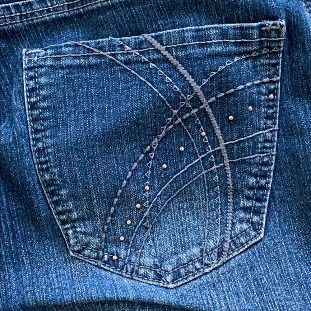 Gloria Vanderbilt Jean Shorts - Picture 5 of 6